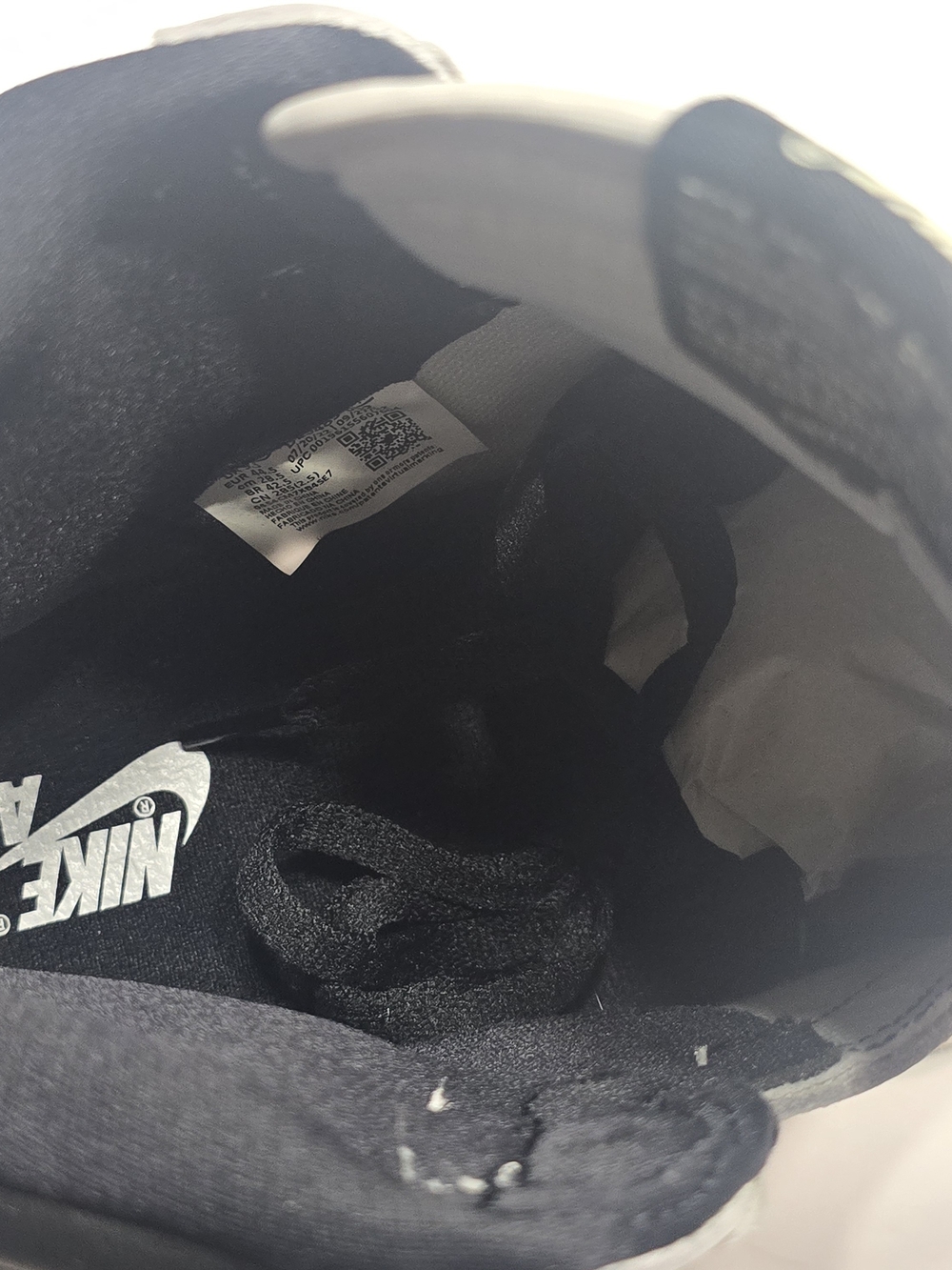 Jordan 1 Retro High OG White Cement size 10.5